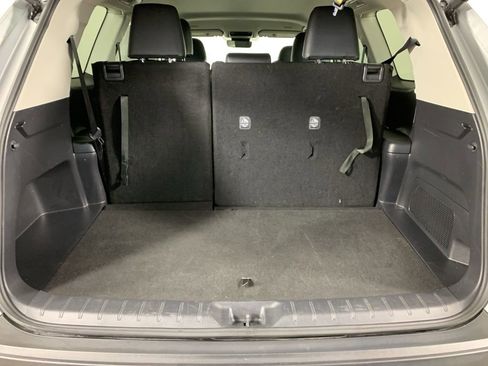 Used 2025 Toyota Grand Highlander FWD image 13