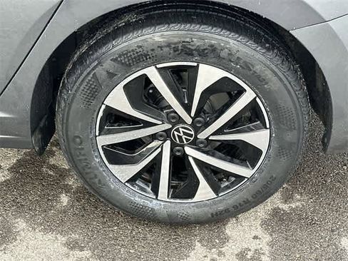 Used 2024 Volkswagen Jetta S image 5