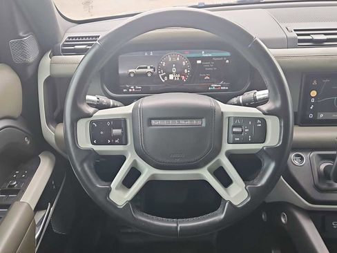 Used 2020 Land Rover Defender 110 HSE image 11