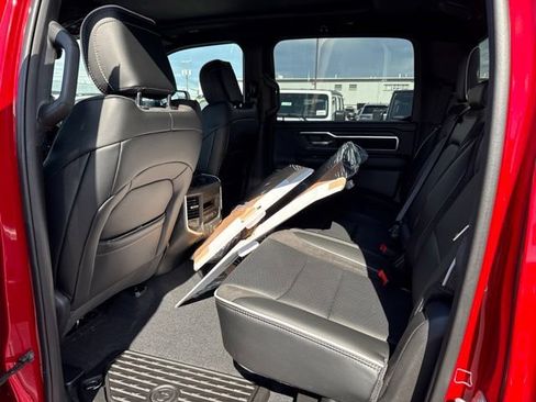 Used 2026 RAM 1500 Laramie AWD/4WD image 28