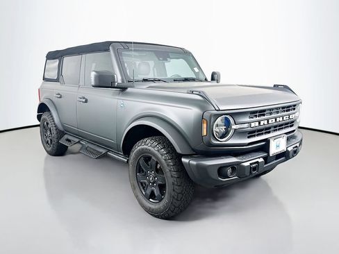 Used 2024 Ford Bronco Black Diamond AWD/4WD image 3