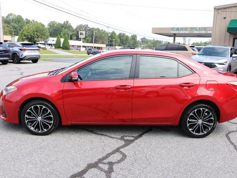 Used 2014 Toyota Corolla S FWD image 2