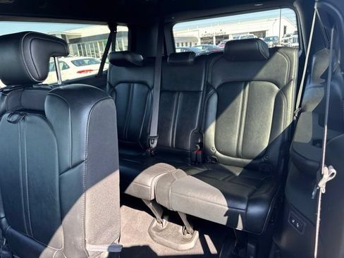 Used 2024 Jeep Wagoneer L Series II w/ Flexible Seating Group AWD/4WD image 24