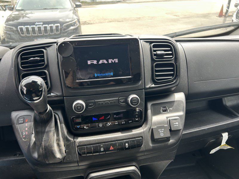 Used 2024 RAM ProMaster 2500 w/ Power Group FWD image 9