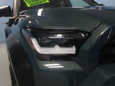 Used 2025 Toyota 4Runner Trailhunter image 41