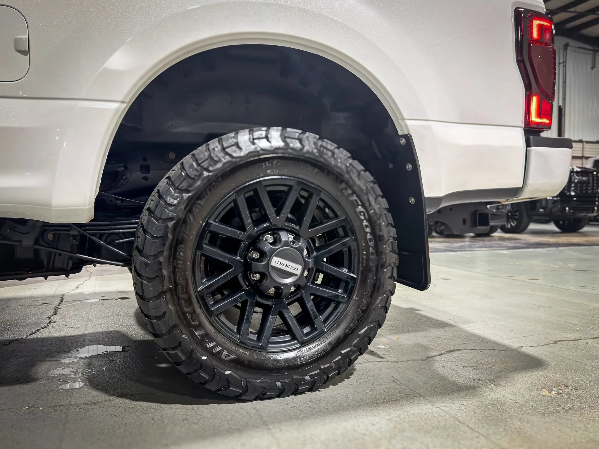 Used 2021 Ford F350 Lariat AWD/4WD image 6