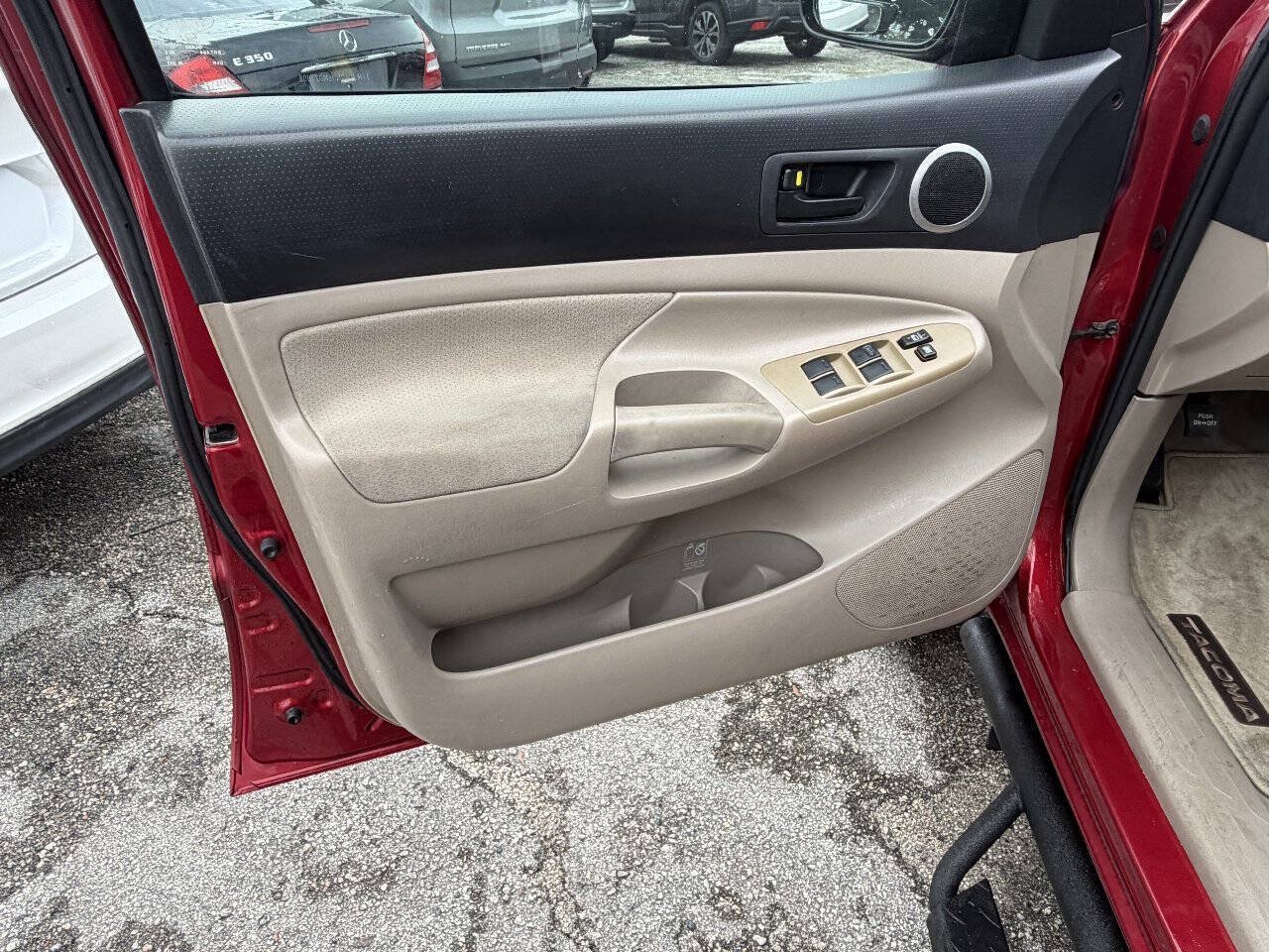 Used 2006 Toyota Tacoma PreRunner RWD image 16