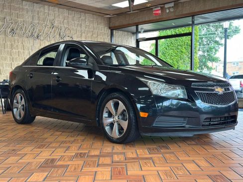 Used 2011 Chevrolet Cruze LT image 10