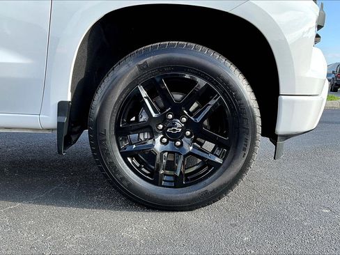 Used 2022 Chevrolet Silverado 1500 Custom image 8