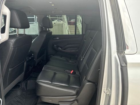 Used 2019 GMC Yukon XL SLT AWD/4WD image 17