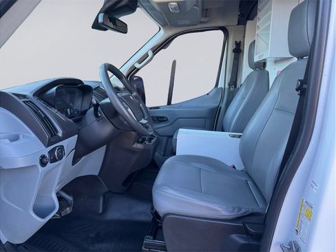 Used 2019 Ford Transit 250 148 Medium Roof image 9