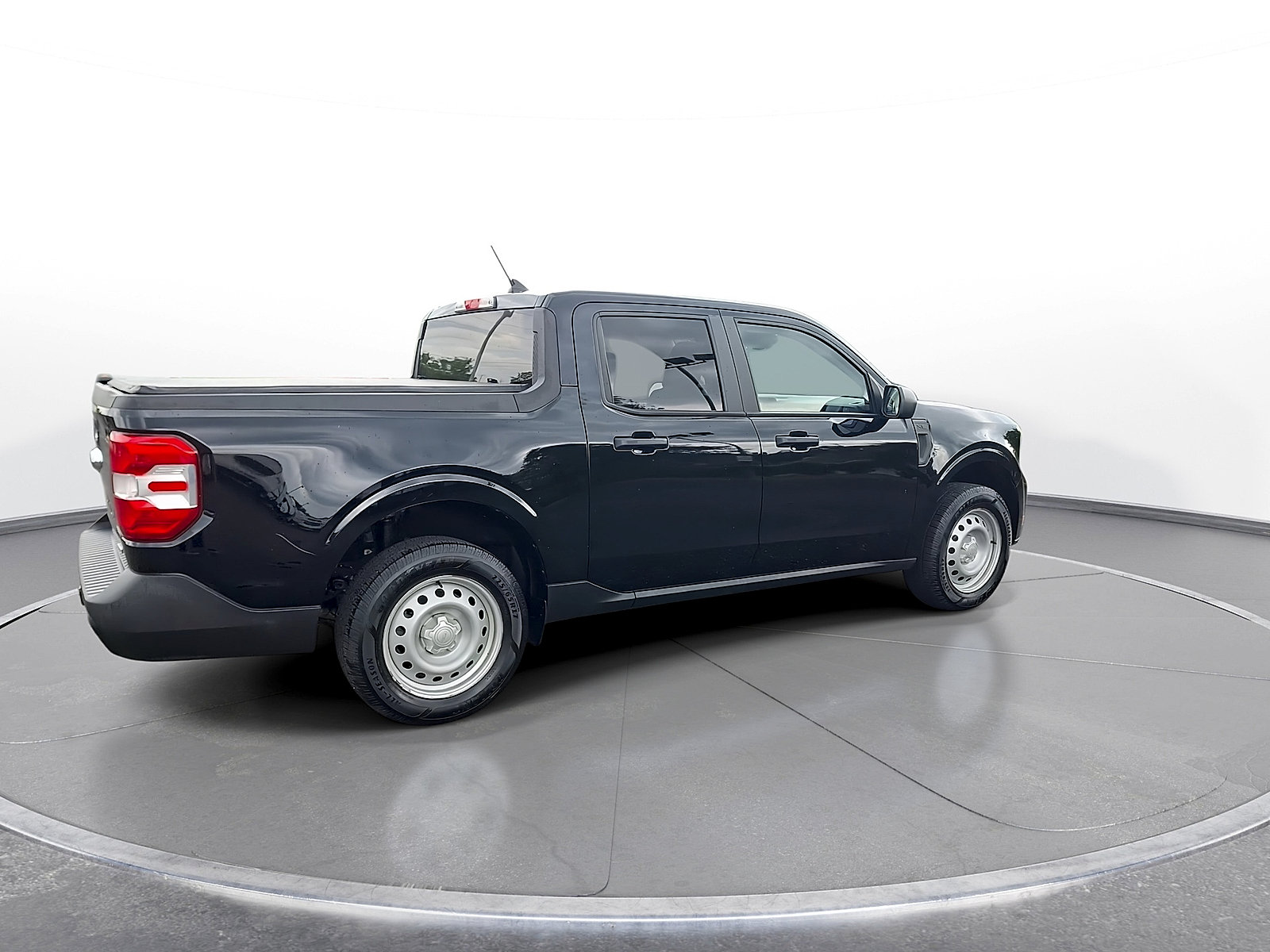 Used 2022 Ford Maverick XL w/ Equipment Group 100A Standard AWD/4WD image 8