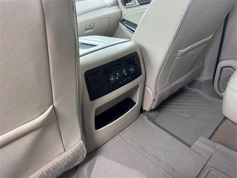 Used 2019 GMC Yukon Denali w/ Denali Ultimate Package image 16