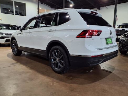 Used 2022 Volkswagen Tiguan SE image 4