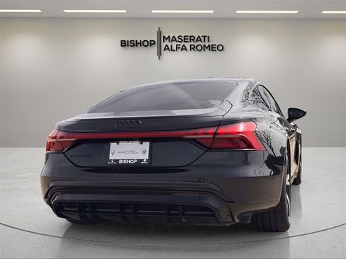 Used 2022 Audi e-tron GT Premium Plus w/ Performance Package image 7