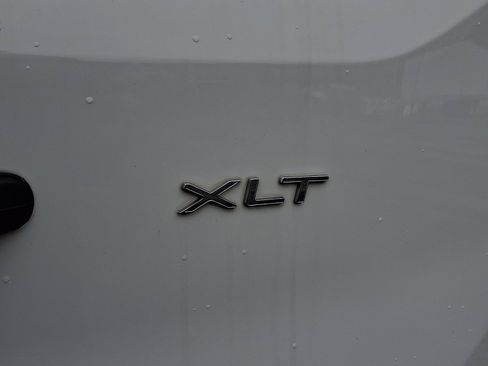 Used 2024 Ford Transit 350 XLT image 31