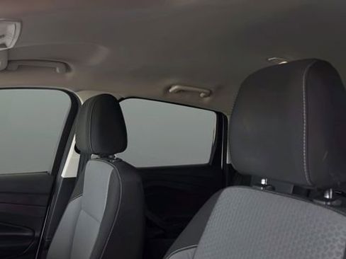 Used 2017 Ford Escape SE AWD/4WD image 8