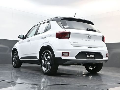 Certified 2025 Hyundai Venue Limited image 25