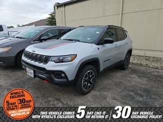 Used 2025 Jeep Compass Trailhawk AWD/4WD video 1