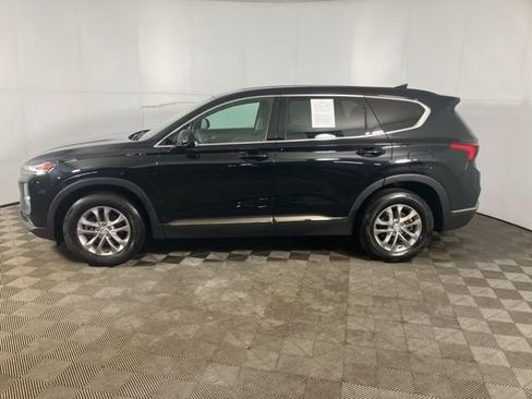 Used 2019 Hyundai Santa Fe SEL image 2
