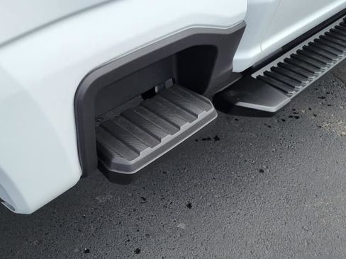 New 2026 Ford F250 XL w/ FX4 Off-Road Package image 13