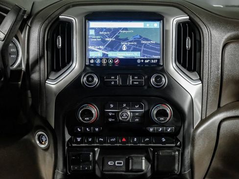 Used 2021 Chevrolet Silverado 2500 LTZ w/ LTZ Texas Edition image 24