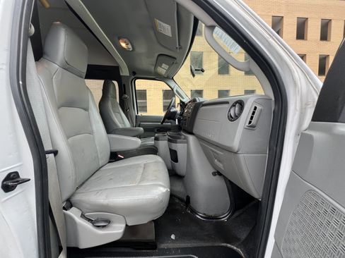Used 2013 Ford E-350 and Econoline 350 Extended Super Duty w/ PWR Group image 16
