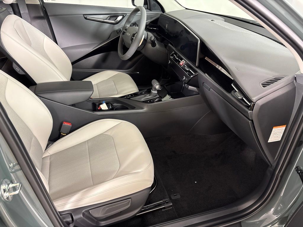 New 2026 Kia Niro EX w/ EX Premium Package FWD image 16