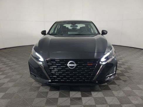 New 2025 Nissan Altima 2.5 SR w/ SR Premium Package image 9