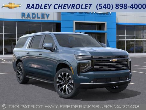 New 2026 Chevrolet Suburban High Country w/ Sun And Tow Package image 7