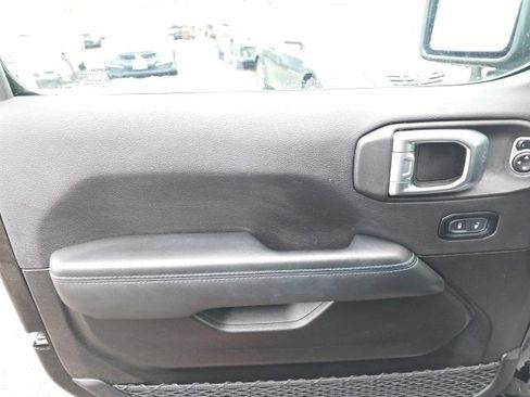 Used 2024 Jeep Wrangler High Altitude image 14