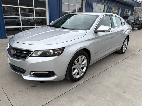 Used 2018 Chevrolet Impala LT image 2