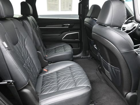 Used 2024 Kia Telluride EX X-Line AWD/4WD image 10