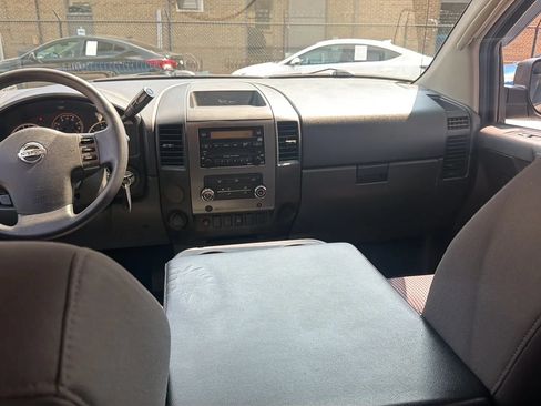 Used 2009 Nissan Titan SE RWD image 14