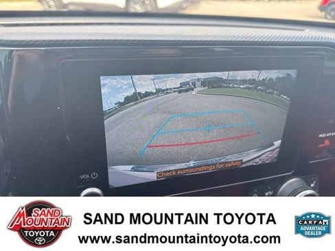 Used 2023 Toyota Highlander XSE FWD image 24