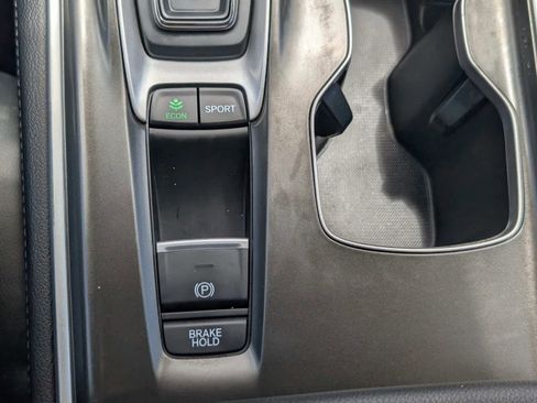Certified 2018 Honda Accord Touring image 24
