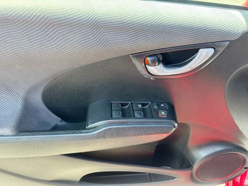 Used 2010 Honda Fit image 13