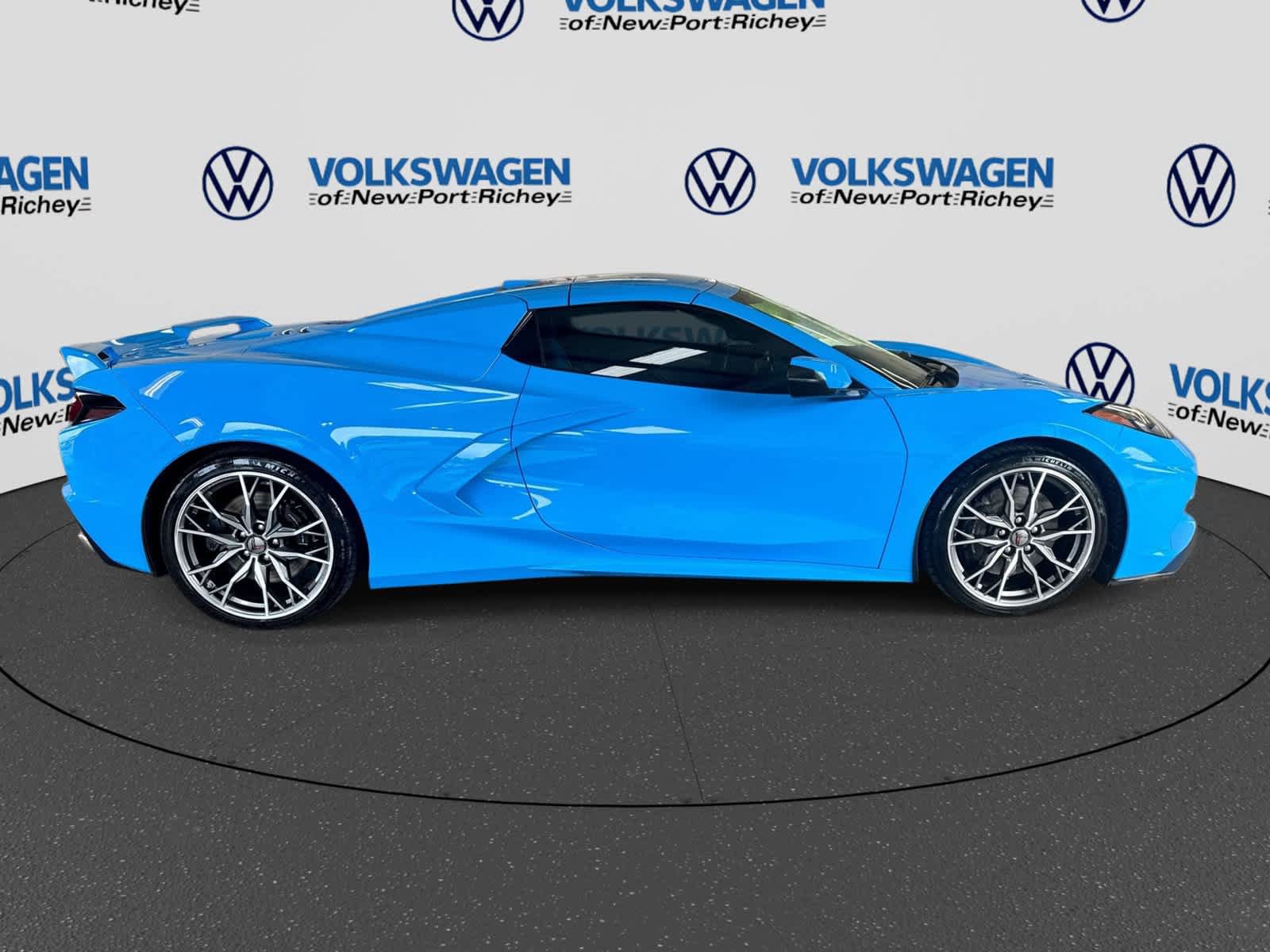 Used 2023 Chevrolet Corvette Stingray Premium Conv w/ Z51 Performance Package RWD image 15
