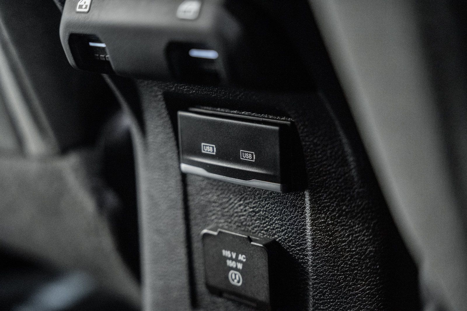 Used 2024 Jeep Wrangler Unlimited Sahara AWD/4WD image 43