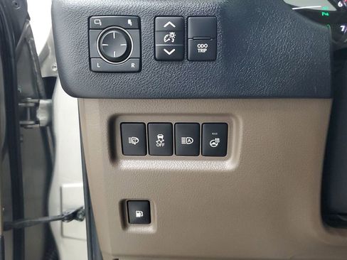 Used 2020 Lexus GX 460 Luxury image 32