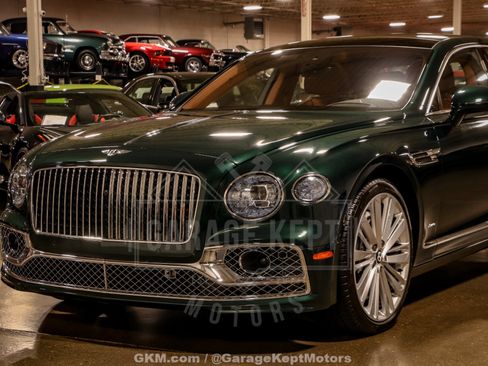 Used 2023 Bentley Flying Spur Azure AWD/4WD image 24