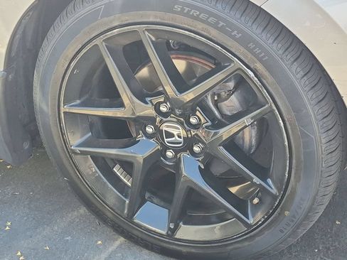 Used 2022 Honda Civic Sport image 4