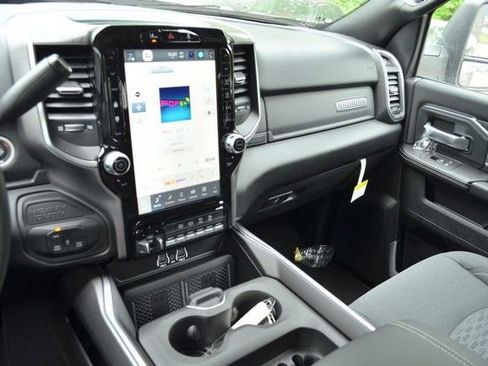 New 2026 RAM 3500 Big Horn AWD/4WD image 22