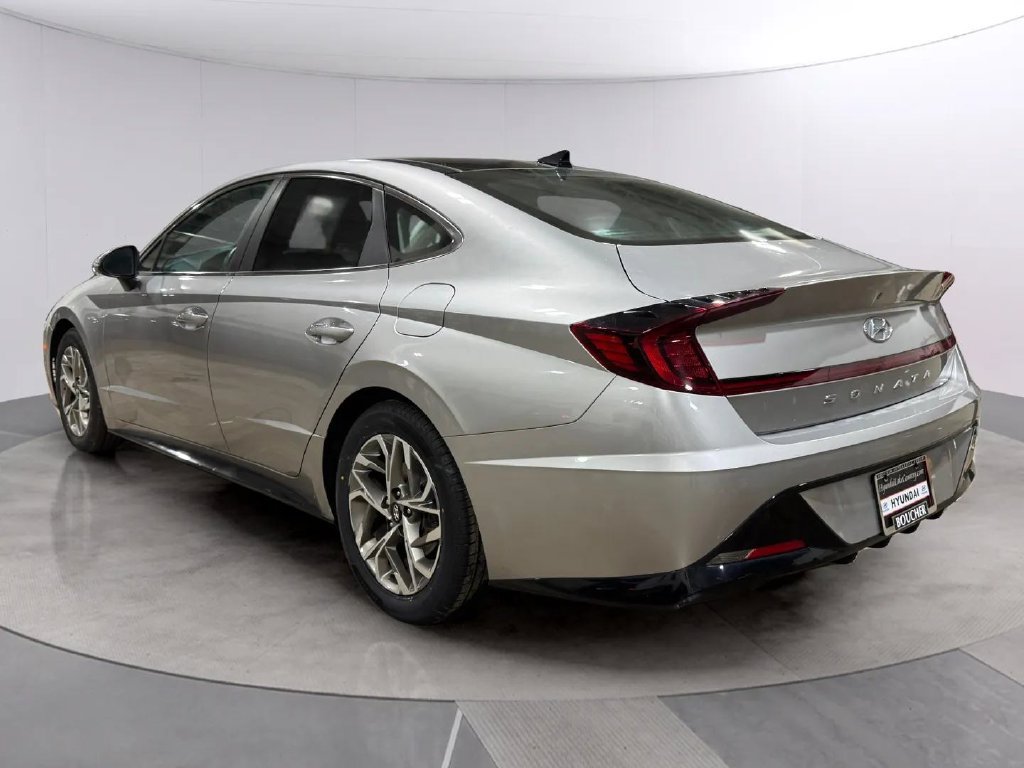 Used 2022 Hyundai Sonata SEL w/ Convenience Package FWD image 5