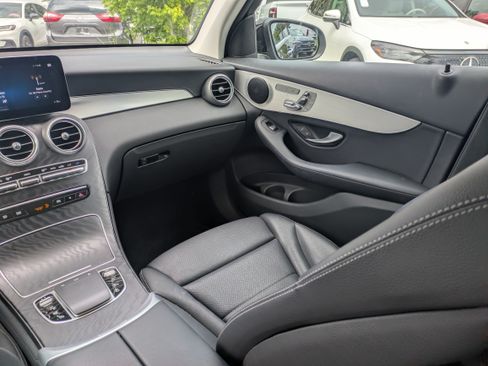 Certified 2022 Mercedes-Benz GLC 300 4MATIC image 16