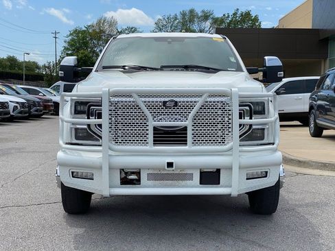 Used 2022 Ford F450 Platinum w/ FX4 Off-Road Package image 2
