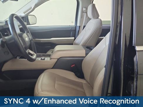 Used 2024 Ford Expedition Limited image 8