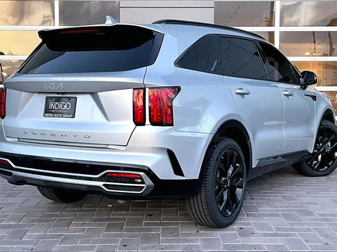 Used 2022 Kia Sorento SX image 13
