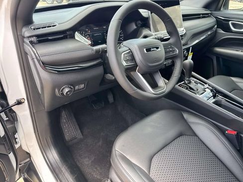 New 2026 Jeep Compass Latitude AWD/4WD image 20