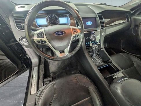 Used 2018 Ford Taurus Limited image 11
